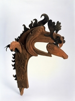FrÃ¼he Kulturen des Altai, HÃ¼gelgrab Pazyryk - Aufsatz in Form eines Greifenkopfes mit Hirschkopf im Schnabel