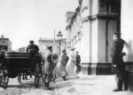 Russischer Fotograf - Ankunft des Zaren Nikolaus II. und Zarin Alexandra Fjodorowna im Strastnoj-Kloster in Moskau