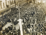 Russischer Fotograf - Die Bestattungsprozession des Dichters Waleri Brjussow in Moskau am 12. Oktober 1924