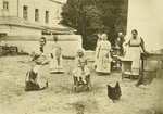 Tolstaja, Sofia Andrejewna - Hof am Tolstois Haus in Jasnaja Poljana. Das Kochen der Konfitüre