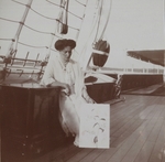 Unbekannter Fotograf - Kaiserin Alexandra Fjodorowna auf der Jacht Standart