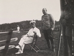 Unbekannter Fotograf - Zar Nikolaus II. von Russland mit seinem Adjutant