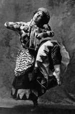 Unbekannter Fotograf - Bronislava Nijinska im Ballett Petruschka von I. Strawinski