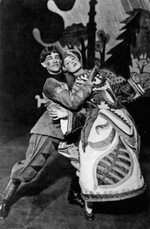 Unbekannter Fotograf - Tadeo Slawinski und Lydia Sokolowa im Ballett Le chout (Der Narr) von S. Prokofjew