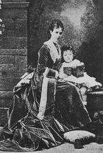 Russischer Fotograf - Kaiserin Maria Fjodorowna (Dagmar von Dänemark) mit Thronfolger Nikolas von Russland