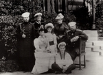 Russischer Fotograf - Die Familie des Zaren Alexander III.  Links der älteste Sohn Nikolai, der spätere Zar Nikolaus II.