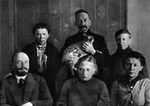 Unbekannter Fotograf - Wladimir Lenin, Nadeschda Krupskaja, Anna Jelisarowa und Maria Uljanowa im Kreml. Herbst 1920