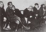 Unbekannter Fotograf - Sinaida Reich und Wsewolod Meyerhold auf der Trauerfeier von Sergei Jessenin