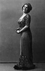 Unbekannter Fotograf - Nadeschda Wassiliewna Plewizkaja (1884-1940)