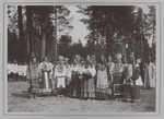 Unbekannter Fotograf - Bauern in festlicher Kleidung des Tambower Gebiets begrüßen den Zaren Nikolaus II.