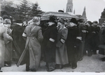 Unbekannter Fotograf - Beria und Chruschtschow vor dem Sarg Stalins am 9. März 1953