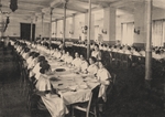 Unbekannter Fotograf - Schülerinnen des Smolny-Instituts für adelige Mädchen in der Kantine
