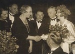 Unbekannter Fotograf - Iwan Bunin nach der Verleihung von Nobelpreis in Stockholm