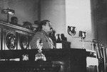 Kislow, Fjodor Ivanowitsch - Stalin verkündet die Sowjetische Verfassung auf dem VIII. außerordentlichen Sowjetkongress der UdSSR am 5. Dezember 1936
