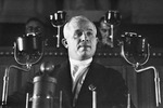 Unbekannter Fotograf - Nikita Chruschtschow auf dem VIII. außerordentlichen Sowjetkongress der UdSSR am 5. Dezember 1936