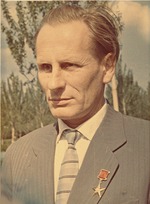 Unbekannter Fotograf - Raketenentwickler Michail Wassiljewitsch Melnikow (1919-1996)