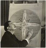 Unbekannter Fotograf - Salvador Dalí vor seinem Pax