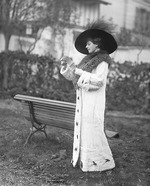 Unbekannter Fotograf - Mata Hari (1876-1917)
