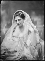 Unbekannter Fotograf - Mata Hari (1876-1917)