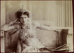 Unbekannter Fotograf - Mata Hari (1876-1917)