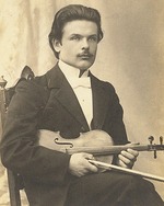 Unbekannter Fotograf - Victor Novacek (1873-1914) nach der Uraufführung von Violinkonzert in d-Moll op. 47 von Jean Sibelius