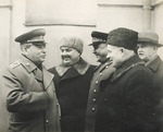 Unbekannter Fotograf - Joseph Stalin, Georgi Malenkow, Nikolai Bulganin, Nikita Chruschtschow und Wjatscheslaw Molotow. 7. November 1952