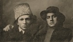 Unbekannter Fotograf - Wladimir Majakowski mit dem Verleger Georgi Kusmin