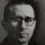 Unbekannter Fotograf - Porträt von Bertolt Brecht (1898-1956)