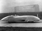 Unbekannter Fotograf - Rudolf Caracciola im Mercedes-Benz W 125 Rekordwagen
