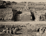 Unbekannter Fotograf - Die Treppe von Surkh Kotal Tempel 