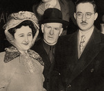Unbekannter Fotograf - Julius Rosenberg (1918-1953) and Ethel Rosenberg (1915-1953), am 5. April 1951 wegen Hochverrats zum Tode verurteilt