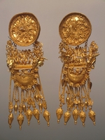 Ancient jewelry - Pair of gold earrings