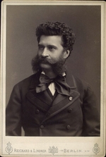 Photo studio Reichard & Lindner, Berlin - Portrait of Johann Strauss (1825-1899)