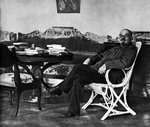Anonymous - Vladimir Lenin in Gorki. August - September 1922