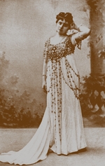Fischer, Karl August - Yelizaveta Polozova as Mariya Oskolskaya