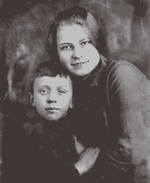Anonymous - Alexandra Yesenina with the Yesenin's Son Yuri Izryadnov