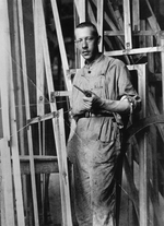 Anonymous - Vladimir Tatlin before the Monument to the Third International