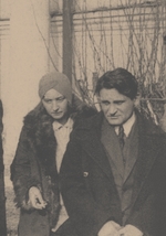 Ilf, Ilya Arnoldovich - Serafima Suok-Narbut and Yury Olesha at the Funeral of Vladimir Mayakovsky