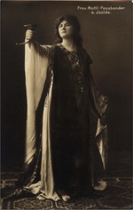 Anonymous - Zdenka Fassbender (1879-1954) as Isolde in opera Tristan and Isolde by Richard Wagner, Munich