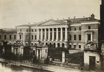 Anonymous - The Moscow English club on Tverskaya Street