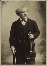 Photo studio Elliott & Fry, London - Portrait of the violinist and composer Pablo de Sarasate (1844-1908)