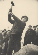 Prishvin, Mikhail Mikhailovich - Throwing down the bell from the belfry of The Trinity Lavra of St. Sergius