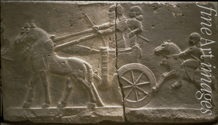 Assyrische Kunst - Streitwagen und Kavallerist