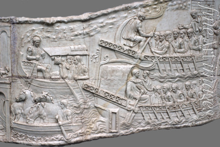 Klassische Antike Kunst - Römische Galeeren. Relief der Trajanssäule