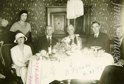 Fotoatelier V. Guizoi - Schriftsteller Iwan A. Bunin (1870-1953) mit Freunden in Grasse