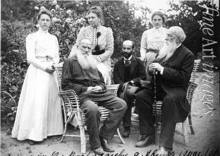 Russischer Fotograf - Der Schriftsteller Leo Tolstoi mit Gäste in Jasnaja Poljana