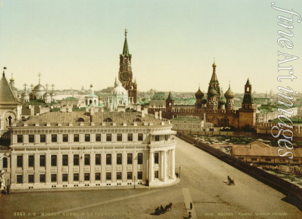 Russian Photographer - The Tsar Square in the Moscow Kremlin