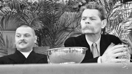 Unbekannter Fotograf - Andrei Schdanow und Maxim Gorki auf dem ersten Kongress des sowjetischen Schriftstellerverbandes in Moskau im August 1934