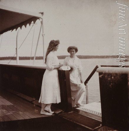 Anonymous - Grand Duchesses Olga of Russia und Maria of Russia on the yacht 