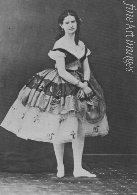 Nadar Gaspard-Félix - Portrait of Maria Surovshchikova-Petipa (1836-1882), prima ballerina of Petersburg Imperial Theatre and wife of Marius Petipa